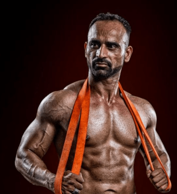 Master Raashid - Professional Fitness Trainer